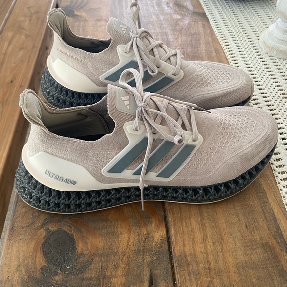 Adidas ultra 4D shoes - Picture 4 of 5